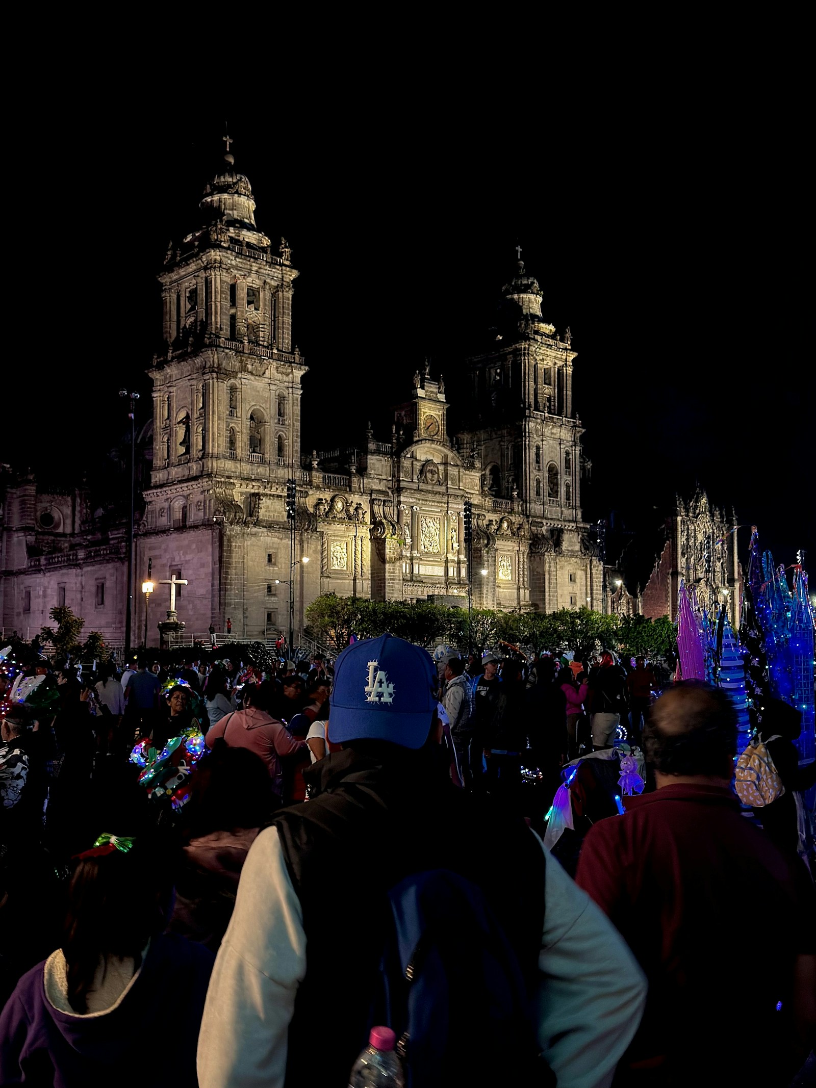 Mexico City Christmas with Kids: Festive Plazas, Posadas, and Markets