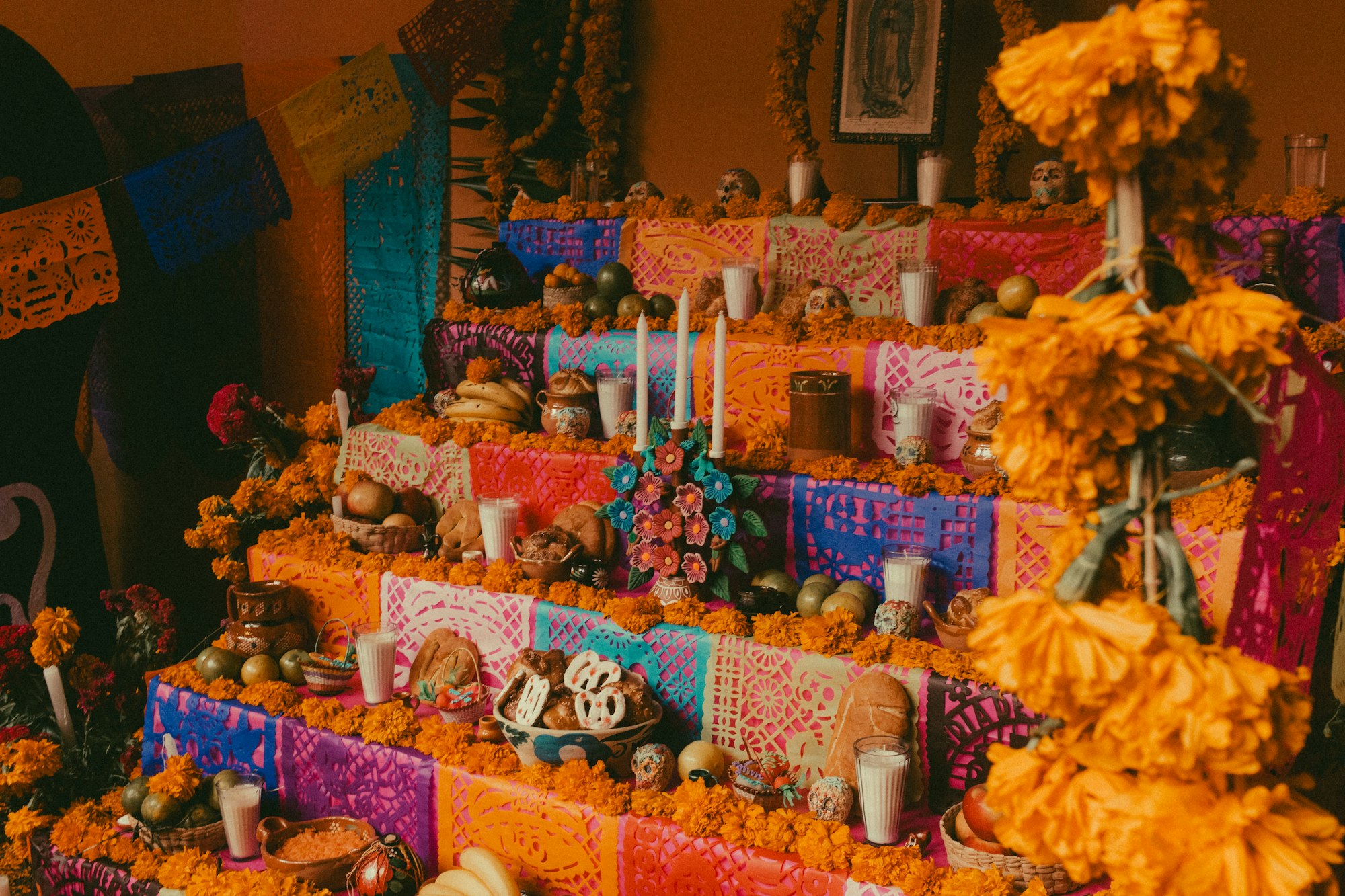 Day of the Dead Beyond Oaxaca: Mexico City Cemeteries and Family Vigils