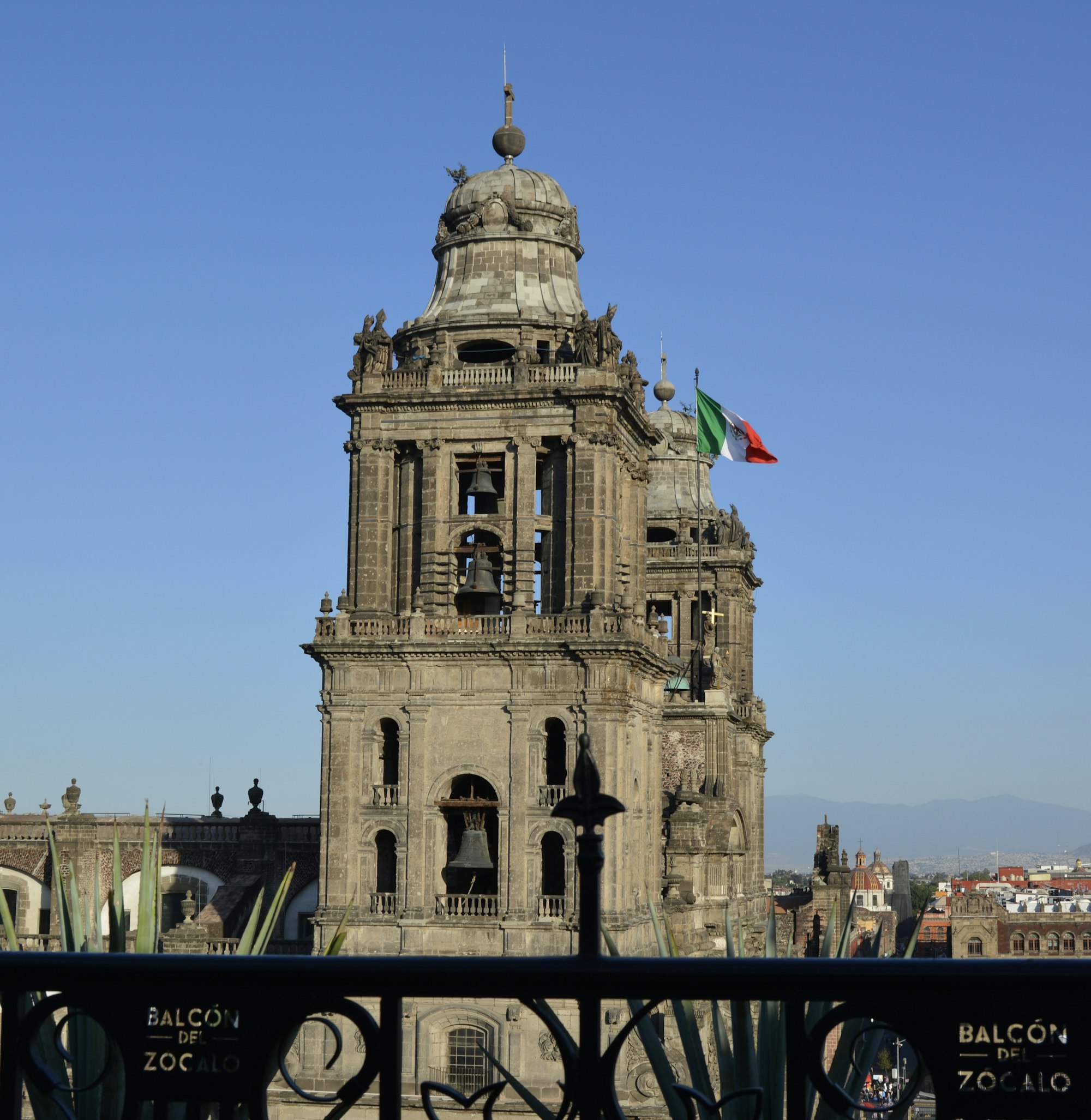Independence Day in Mexico City: El Grito at the Zocalo with Kids